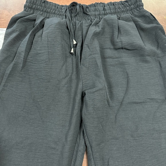 Black Pants for Women size Large - Picture 2 of 5